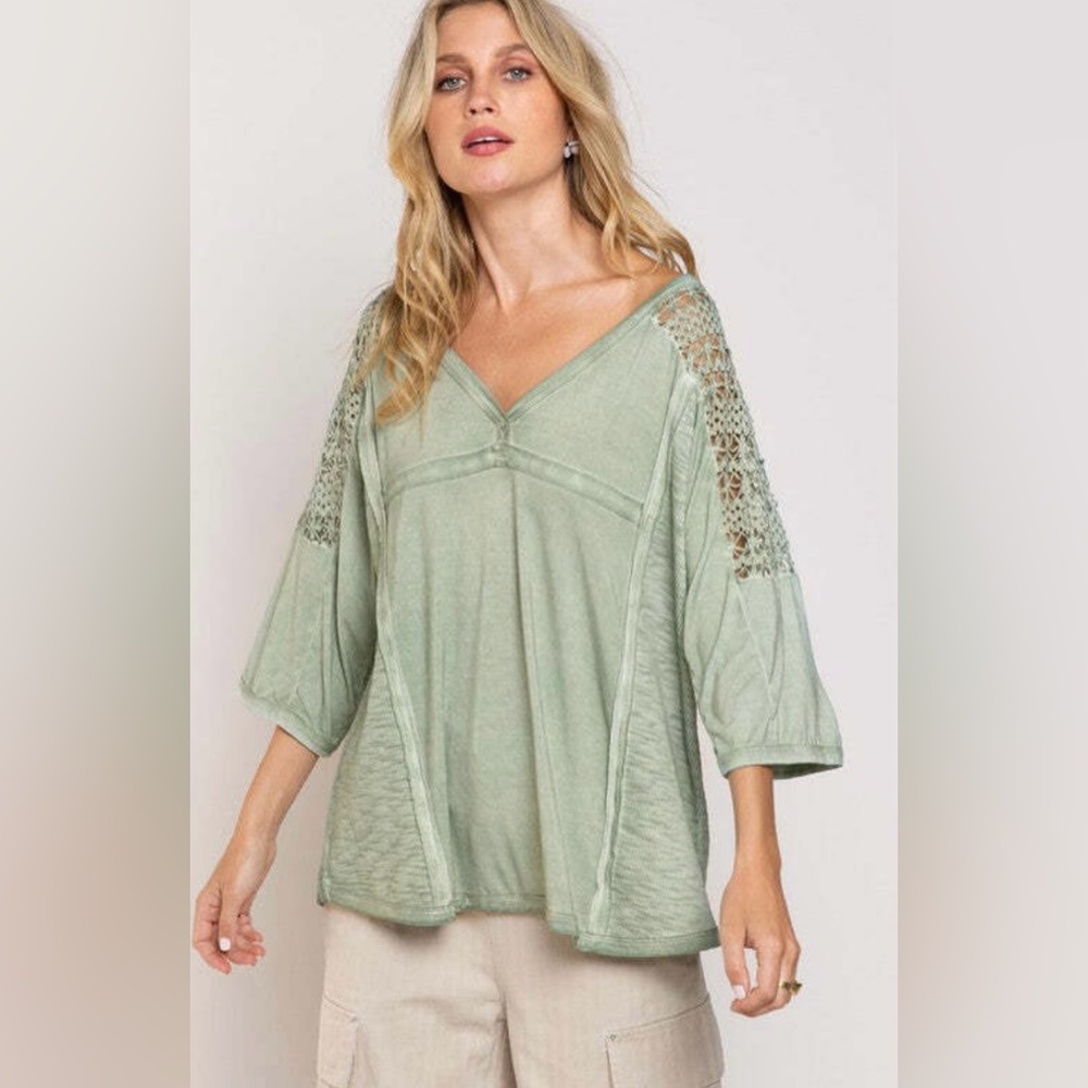 POL Boho Crochet Top In Lace Mint Green
